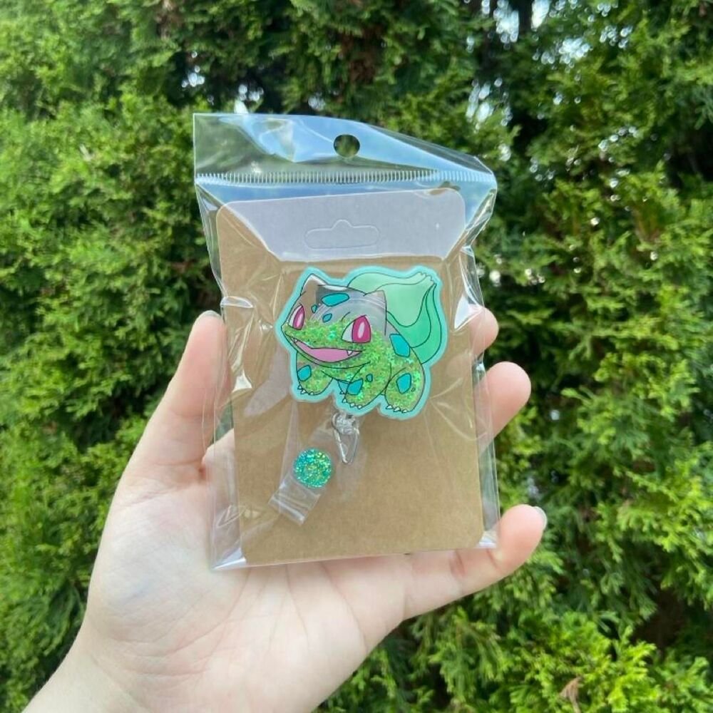 Bulbasaur Shaker Badge Reel